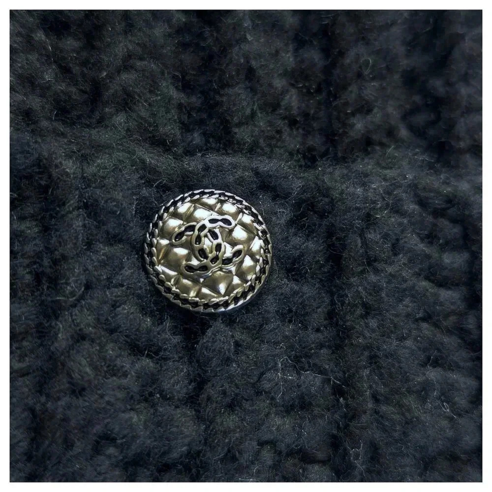 HANDMADE Crochet Black Cuff Brim Beanie w/ Authentic Chanel Accent Button - Picture 2 of 3